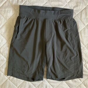 Lululemon Athletic Gym Shorts Mens Small Black Brief Lined 9.5” Inseam